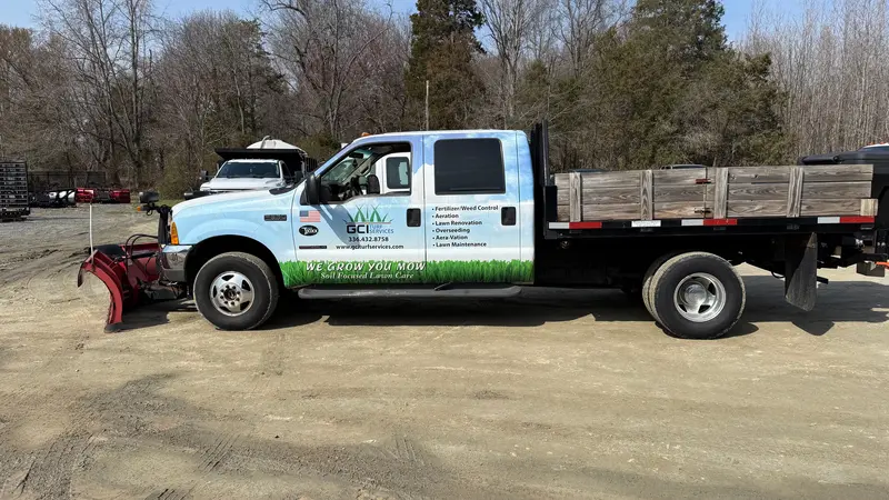 2000 Ford F-350 Dually Flatbed Truck – Heavy-Duty Work Vehicle 1