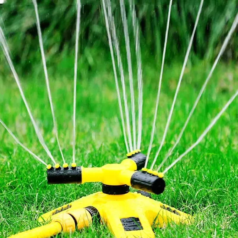 360° Auto-Rotating High-Efficiency Sprinkler 1