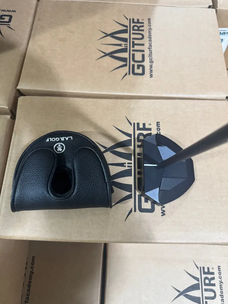 L.A.B. Golf Oz.1I Putter With Tpt Carbon Shaft – Sweeper Style 1
