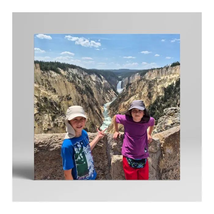 Minimalist Square Canvas Print – Clean Photo Display 1