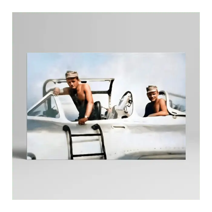 Modern Horizontal Canvas Photo Display 1