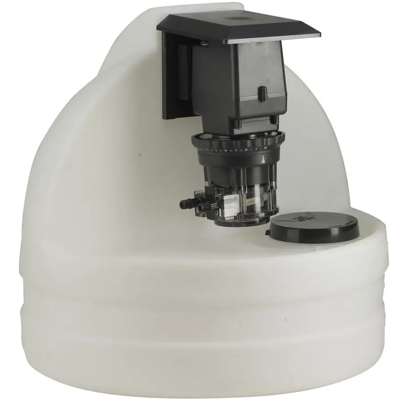 Stenner Adjustable Single-Head Pump – 7.5-Gallon Tank, #7 Tube, 1.1–22.0 Gpd, 120V 1