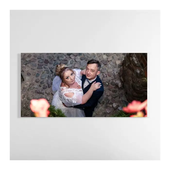 Wide-Angle Glass Photo Print – Panoramic Clarity 1